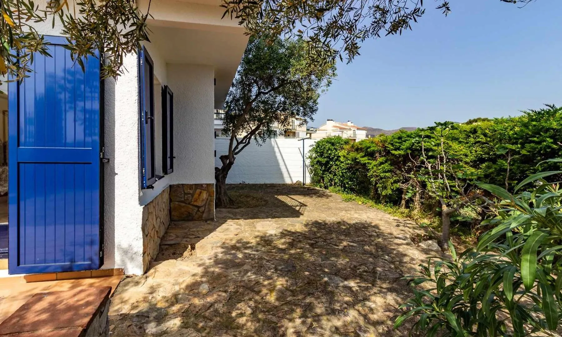 Cau Del Llop 70 Bonito Apartamento Con Jardin Llanca Spain