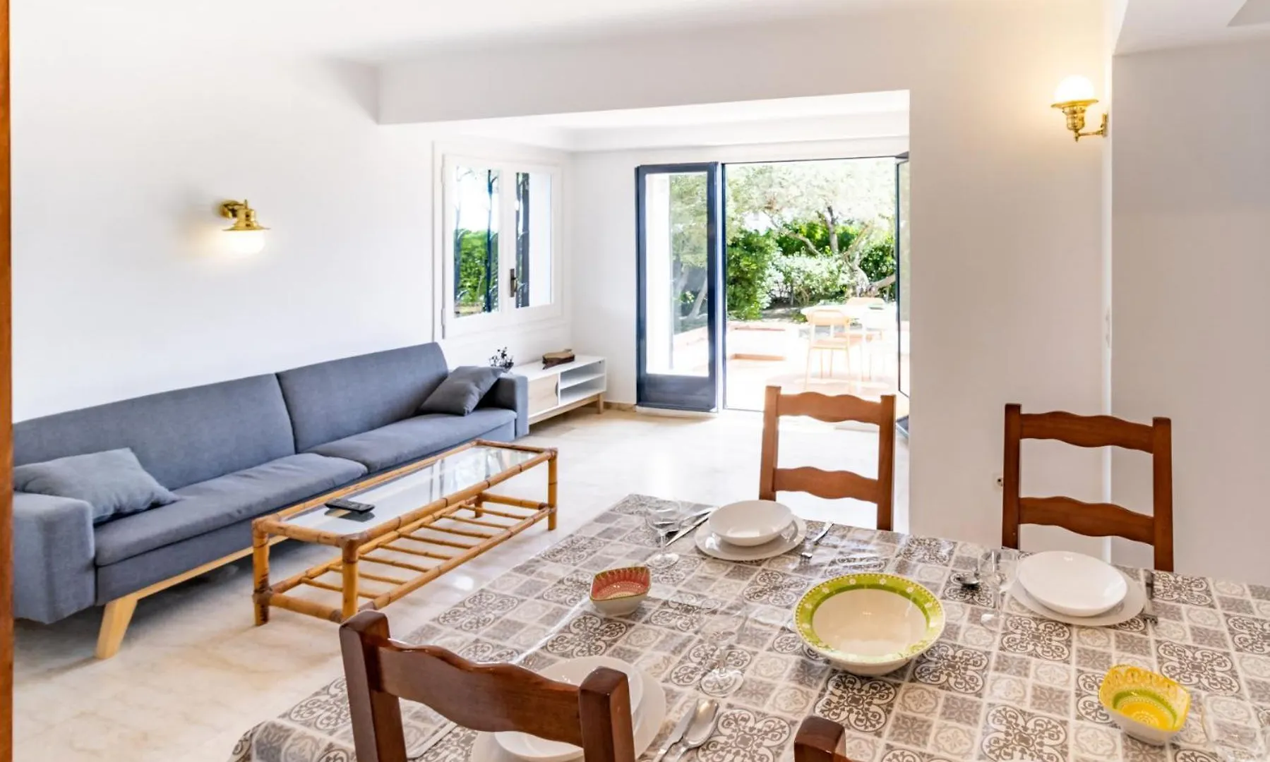 Cau Del Llop 70 Bonito Apartamento Con Jardin Llanca 0*,  Spain